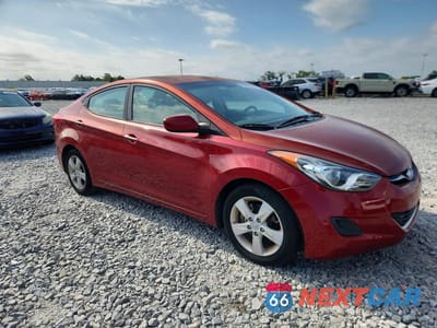 Czwarte zdjęcie samochodu z boku: 2011 HYUNDAI ELANTRA VIN:KMHDH4AEXBU142276 - miniatura