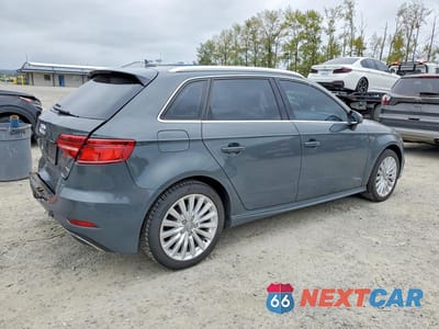 Trzecie zdjęcie samochodu z tyłu: 2018 AUDI A3 E-TRON PREMIUM PLUS VIN:WAUTPBFF2JA062315 - miniatura