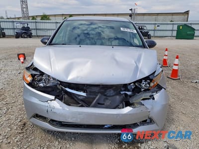 Piąte zdjęcie samochodu w środku: 2014 HONDA ODYSSEY LX VIN:5FNRL5H28EB087110 - miniatura