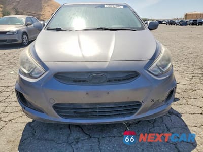 Piąte zdjęcie samochodu w środku: 2016 HYUNDAI ACCENT SE VIN:KMHCT5AE1GU256335 - miniatura