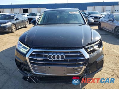 Piąte zdjęcie samochodu w środku: 2018 AUDI Q5 PREMIUM PLUS VIN:WA1BNAFY1J2011540 - miniatura