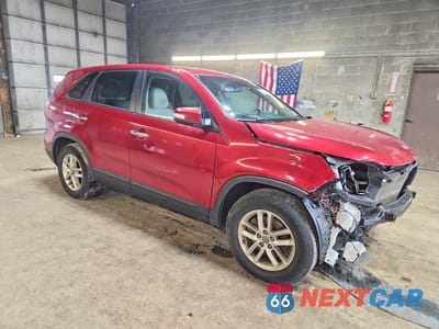 Czwarte zdjęcie samochodu z boku: 2014 KIA SORENTO LX VIN:5XYKT3A66EG496315 - miniatura