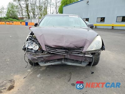 Piąte zdjęcie samochodu w środku: 2003 LEXUS ES 300 VIN:JTHBF30G330131982 - miniatura