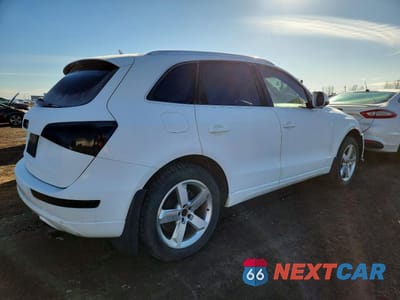 Trzecie zdjęcie samochodu z tyłu: 2011 AUDI Q5 PREMIUM PLUS VIN:WA1VFCFP2BA079222 - miniatura