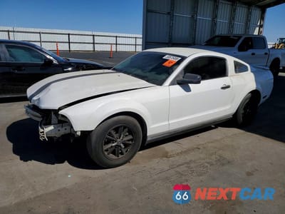 2005 FORD MUSTANG 1ZVFT80N155139198 - główne zdjęcie licytacji z USA - miniatura