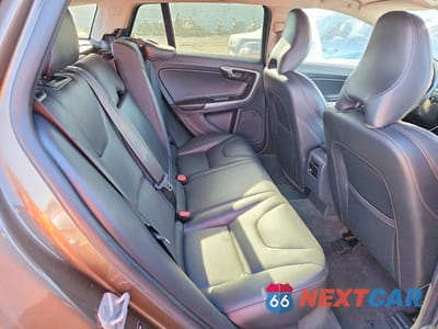 Zdjęcie 10 z 12 samochodu: 2015 VOLVO V60 CROSS COUNTRY PREMIER VIN:YV4612HKXF1002010 - miniatura