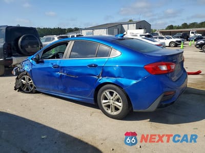Drugie zdjęcie samochodu z przodu: 2017 CHEVROLET CRUZE LT VIN:1G1BE5SM0H7241723 - miniatura