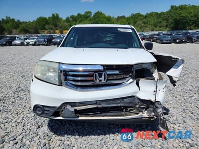 Piąte zdjęcie samochodu w środku: 2014 HONDA PILOT LX VIN:5FNYF3H23EB009227 - miniatura
