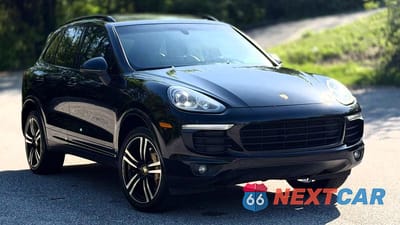 2017 PORSCHE CAYENNE WP1AA2A21HKA86947 - główne zdjęcie licytacji z USA - miniatura