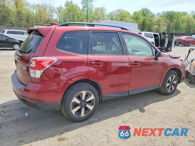 Trzecie zdjęcie samochodu z tyłu: 2017 SUBARU FORESTER 2.5I PREMIUM VIN:JF2SJAGCXHH546928 - miniatura