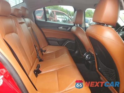 Zdjęcie 10 z 12 samochodu: 2019 ALFA ROMEO GIULIA VIN:ZARFAMAN4K7599798 - miniatura
