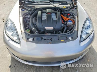 Zdjęcie 11 z 12 samochodu: 2012 PORSCHE PANAMERA S HYBRID VIN:WP0AD2A78CL045531 - miniatura