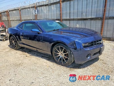 Czwarte zdjęcie samochodu z boku: 2012 CHEVROLET CAMARO LS VIN:2G1FA1E36C9175064 - miniatura