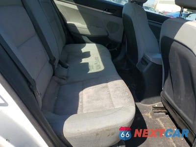 Zdjęcie 10 z 12 samochodu: 2017 HYUNDAI ELANTRA SE VIN:5NPD74LF2HH070151 - miniatura