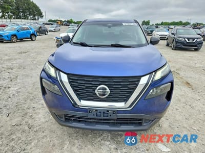 Piąte zdjęcie samochodu w środku: 2021 NISSAN ROGUE S VIN:5N1AT3AA2MC774559 - miniatura