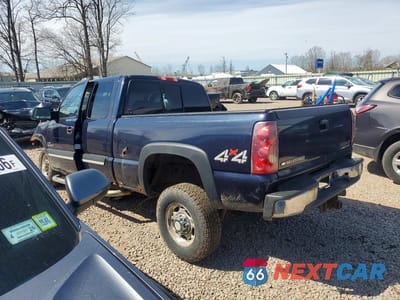Drugie zdjęcie samochodu z przodu: 2005 CHEVROLET SILVERADO K2500 HEAVY DUTY VIN:1GCHK29225E335588 - miniatura