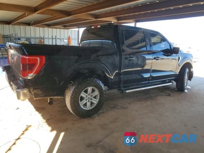 Trzecie zdjęcie samochodu z tyłu: 2023 FORD F150 SUPERCREW VIN:1FTEW1C82PKE79175 - miniatura