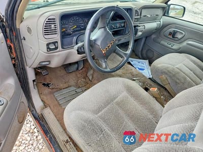 Zdjęcie 8 z 12 samochodu: 1998 GMC SIERRA K1500 VIN:2GTEK19R7W1542555 - miniatura