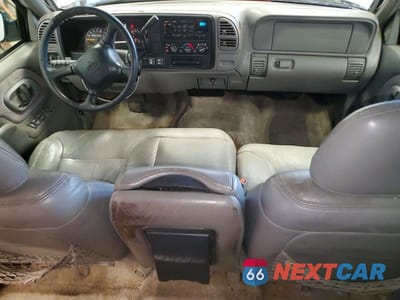 Zdjęcie 8 z 13 samochodu: 1999 CHEVROLET TAHOE K1500 VIN:1GNEK13R6XJ355699 - miniatura