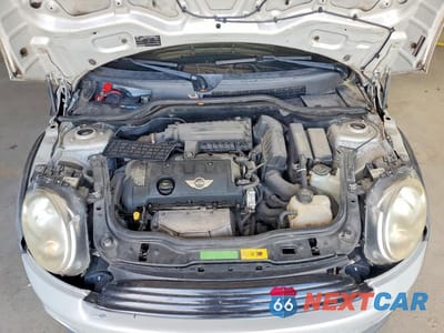 Zdjęcie 11 z 12 samochodu: 2011 MINI COOPER VIN:WMWSU3C54BT181723 - miniatura