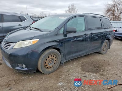 2011 TOYOTA SIENNA XLE 8-PASSENGER 5TDYK3DC4BS075951 - główne zdjęcie licytacji z USA - miniatura