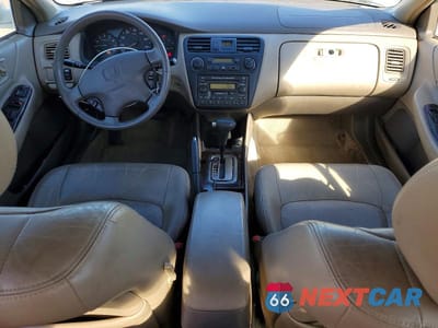 Zdjęcie 8 z 12 samochodu: 2001 HONDA ACCORD EX VIN:1HGCG16501A029559 - miniatura