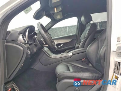 Zdjęcie 7 z 12 samochodu: 2020 MERCEDES-BENZ GLC 300 4MATIC VIN:W1N0G8EB0LF825258 - miniatura