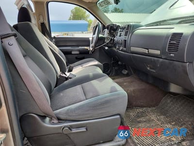 Zdjęcie 7 z 12 samochodu: 2009 GMC SIERRA K1500 SLE VIN:3GTEK23309G256472 - miniatura
