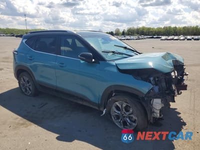 Czwarte zdjęcie samochodu z boku: 2024 KIA SELTOS S VIN:KNDEUCAA9R7580260 - miniatura