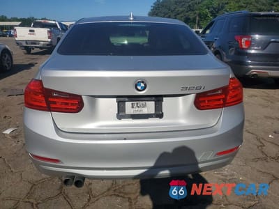 Zdjęcie 6 z 12 samochodu: 2013 BMW 328 I VIN:WBA3A5C53DF356117 - miniatura