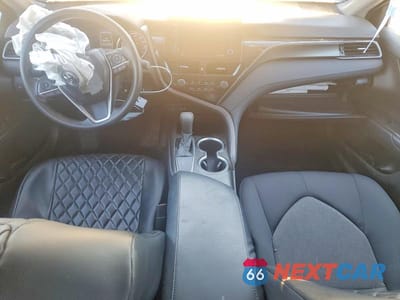 Zdjęcie 8 z 13 samochodu: 2021 TOYOTA CAMRY LE VIN:4T1C11AK1MU464411 - miniatura