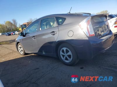 Drugie zdjęcie samochodu z przodu: 2015 TOYOTA PRIUS THREE VIN:JTDKN3DUXF0420818 - miniatura
