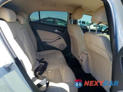 Zdjęcie 10 z 12 samochodu: 2015 MERCEDES-BENZ GLA 250 4MATIC VIN:WDCTG4GB1FJ065637 - miniatura