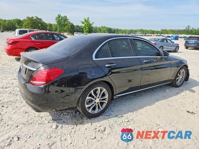 Trzecie zdjęcie samochodu z tyłu: 2018 MERCEDES-BENZ C 300 VIN:55SWF4JB1JU275720 - miniatura