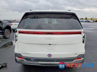 Piąte zdjęcie samochodu w środku: 2025 KIA CARNIVAL HYBRID SX VIN:KNDNE5KAXS6037793 - miniatura
