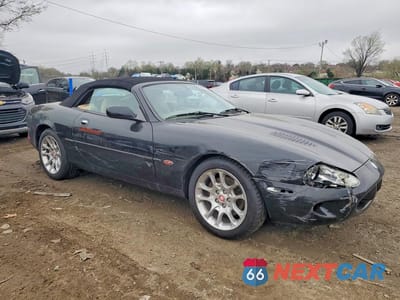 Czwarte zdjęcie samochodu z boku: 2000 JAGUAR XKR VIN:SAJJA42BXYPA01543 - miniatura