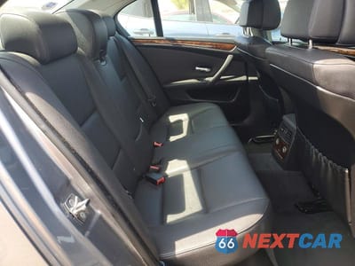 Zdjęcie 10 z 12 samochodu: 2009 BMW 528 XI VIN:WBANV13509C154463 - miniatura