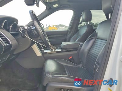 Zdjęcie 7 z 13 samochodu: 2017 LAND ROVER DISCOVERY HSE VIN:SALRRBBK4HA034366 - miniatura