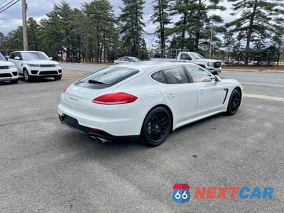 Czwarte zdjęcie samochodu z boku: 2014 PORSCHE PANAMERA S VIN:WP0AB2A70EL055866 - miniatura