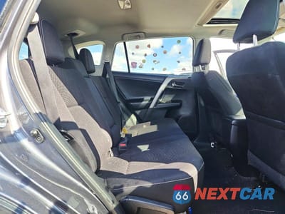 Zdjęcie 10 z 12 samochodu: 2018 TOYOTA RAV4 XLE VIN:2T3RFREV9JW703513 - miniatura