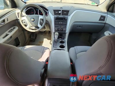 Zdjęcie 8 z 13 samochodu: 2012 CHEVROLET TRAVERSE LS VIN:1GNKREED9CJ357173 - miniatura