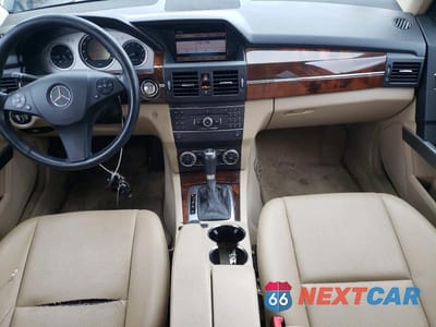 Zdjęcie 8 z 12 samochodu: 2012 MERCEDES-BENZ GLK 350 4MATIC VIN:WDCGG8HB1CF883570 - miniatura
