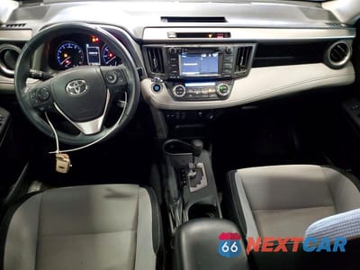 Zdjęcie 8 z 13 samochodu: 2018 TOYOTA RAV4 XLE VIN:2T3RFREV8JW761886 - miniatura