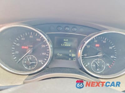 Zdjęcie 9 z 13 samochodu: 2006 MERCEDES-BENZ R 350 VIN:4JGCB65E26A022160 - miniatura