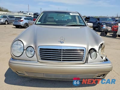 Piąte zdjęcie samochodu w środku: 1999 MERCEDES-BENZ E 320 VIN:WDBJF65H0XA932237 - miniatura