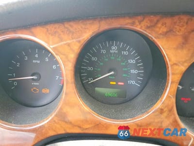 Zdjęcie 9 z 12 samochodu: 2003 JAGUAR XK8 VIN:SAJDA42C732A31210 - miniatura