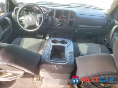 Zdjęcie 8 z 12 samochodu: 2011 CHEVROLET SILVERADO K2500 HEAVY DUTY LT VIN:1GC1KXC89BF233299 - miniatura