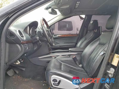 Zdjęcie 7 z 13 samochodu: 2010 MERCEDES-BENZ GL 550 4MATIC VIN:4JGBF8GE0AA570000 - miniatura
