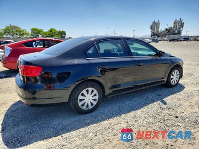 Trzecie zdjęcie samochodu z tyłu: 2013 VOLKSWAGEN JETTA BASE VIN:3VW2K7AJ9DM405213 - miniatura