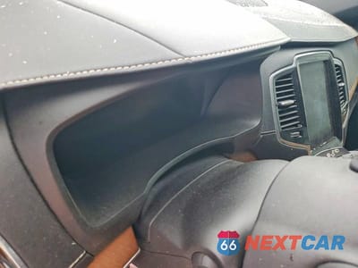 Zdjęcie 9 z 12 samochodu: 2018 VOLVO XC90 T6 VIN:YV4A22PL0J1359366 - miniatura